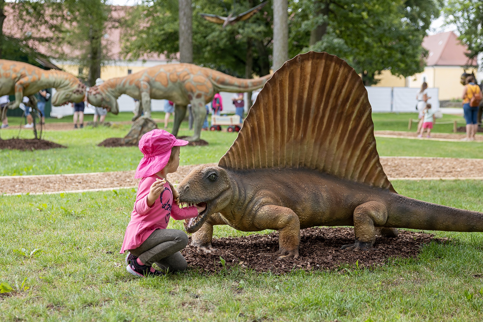 Die Dinos sind los im Schlosspark Tüßling!