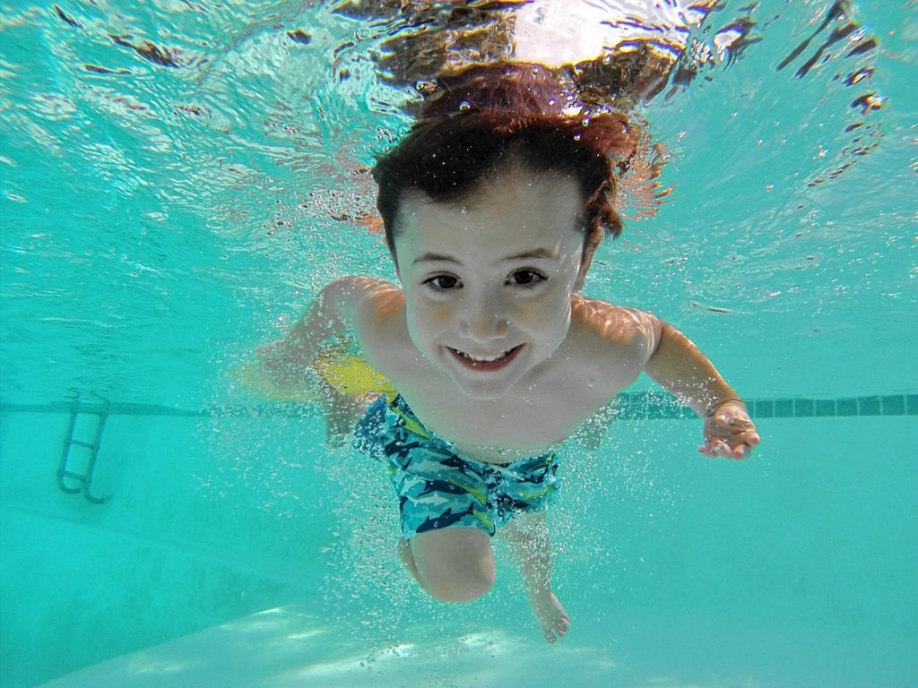 Schwimmen und Tauchen macht Spaß, nicht nur Kindern. Foto: pixabay