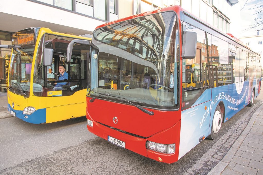 Ist Busfahren zu teuer? Themen wie diese sind Teil der Online-Umfrage der RoVG.