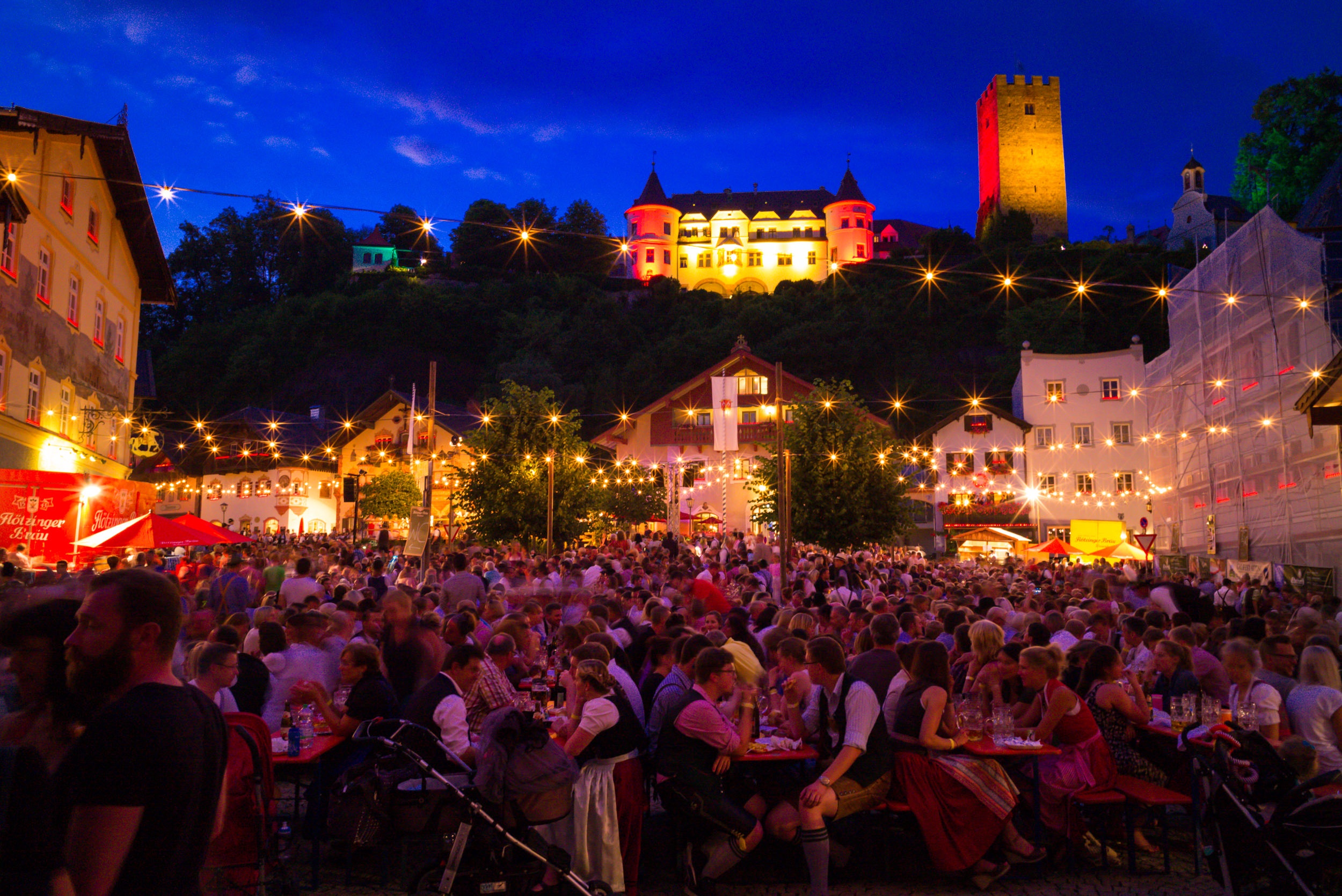 Das traditionelle Neubeurer Lichtlfest