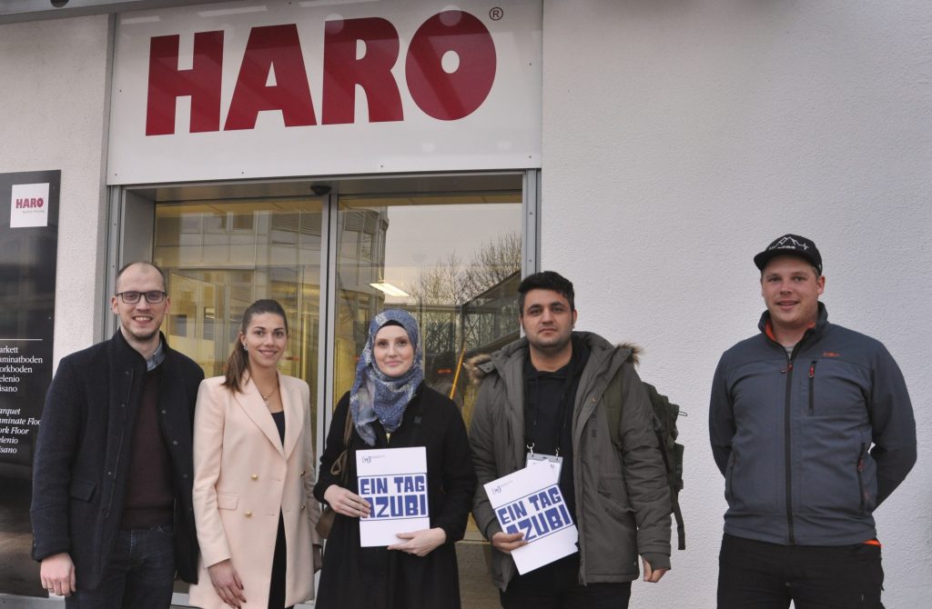 Ein Tag Azubi bei der Firma Hamberger, von links: Marc Simon, Christina Huber, Mejra Halilcevic, Mahdi Khandan, Maximilian Schilling.