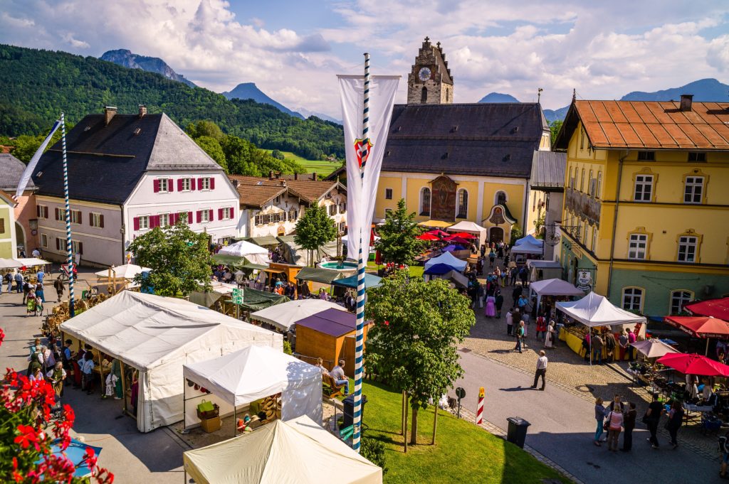 Auf dem historischen Marktplatz ist auch heuer der traditionelle Markt. Foto: Nitzsche