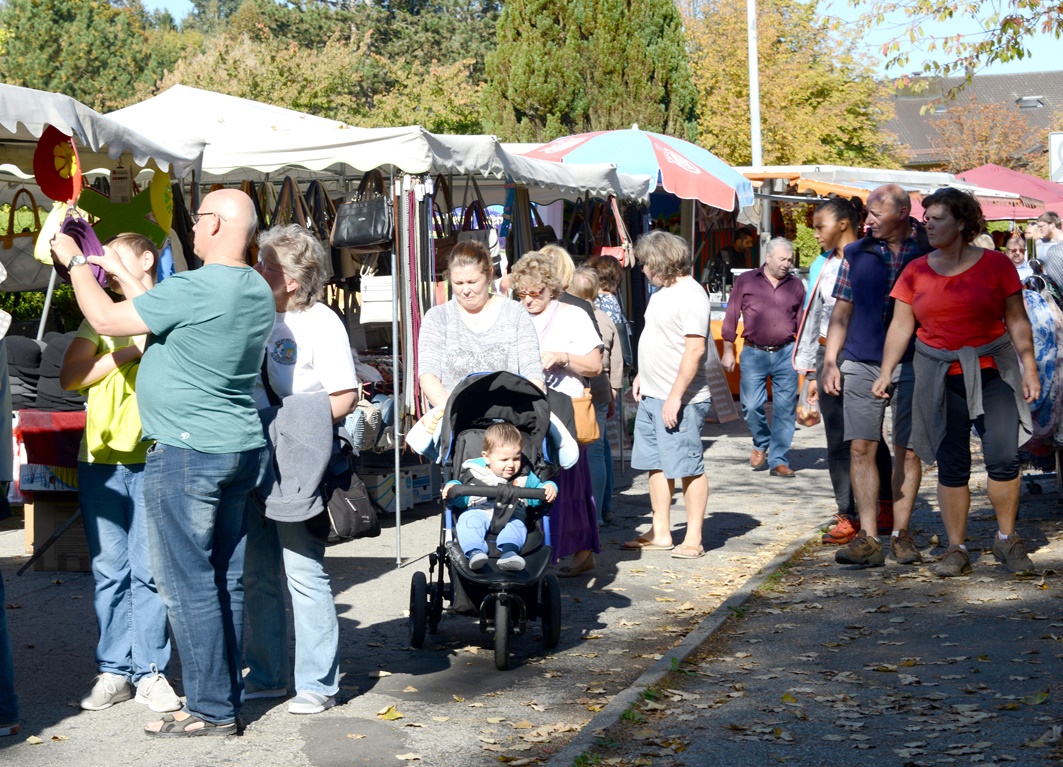 Buntes Herbstmarkttreiben