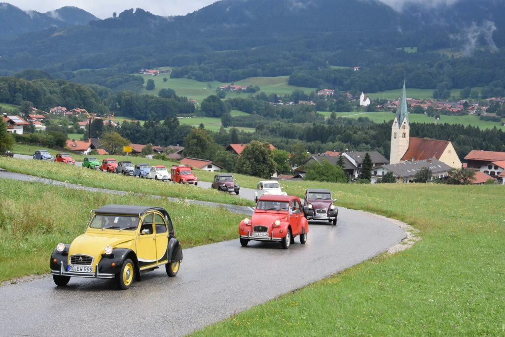 Ein wahrer „Entenkorso auf dem Weg nach Törwang. Fotos: Schlecker